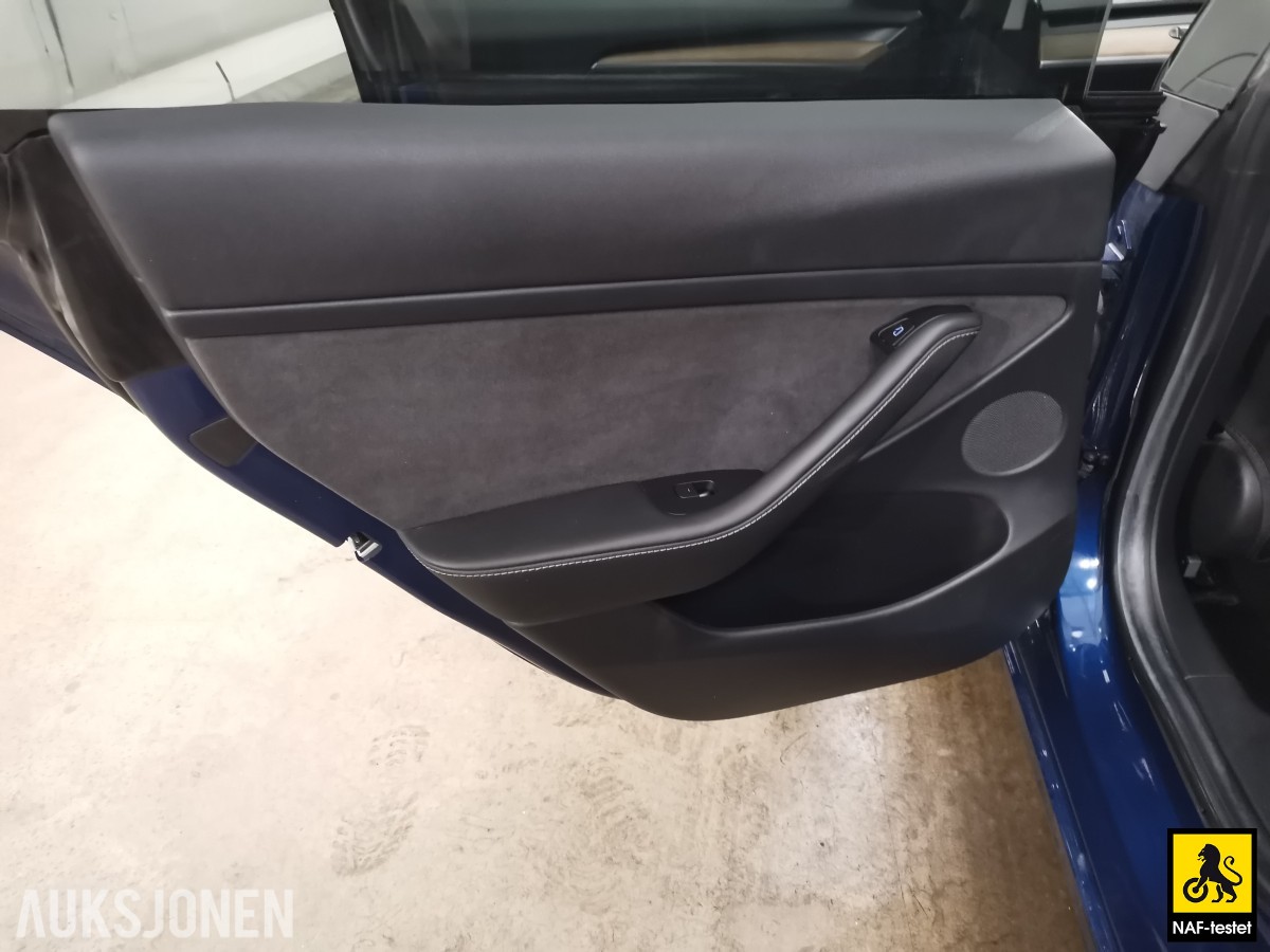 2021 Tesla Model 3 PERFORMANCE AWD GARANTI VARMEPUMPE PANORAMA