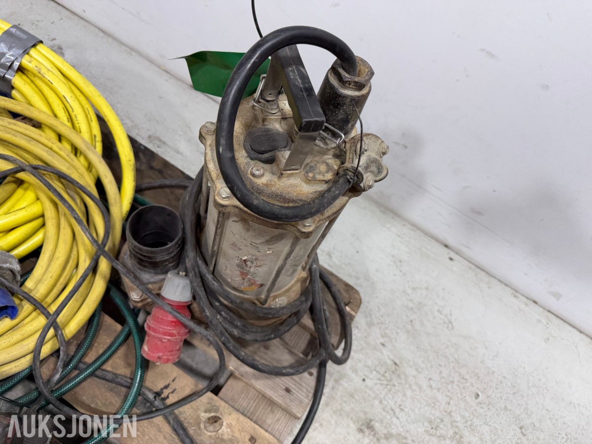 Lensepumper, Grundfos SCALA2, slanger og slangeklemmer