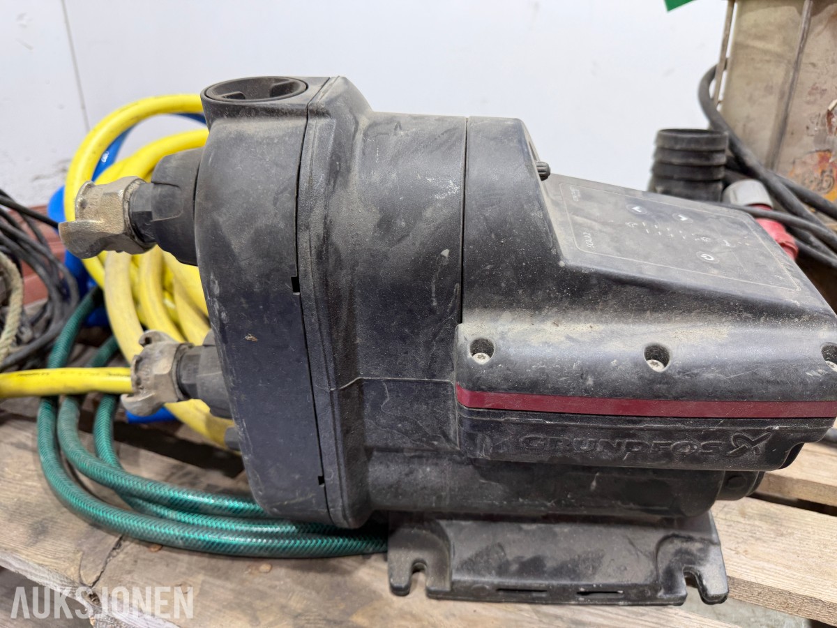 Lensepumper, Grundfos SCALA2, slanger og slangeklemmer
