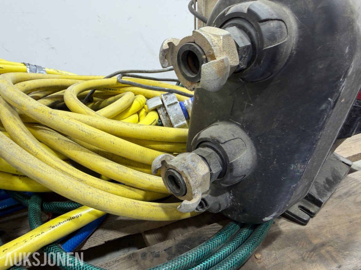 Lensepumper, Grundfos SCALA2, slanger og slangeklemmer