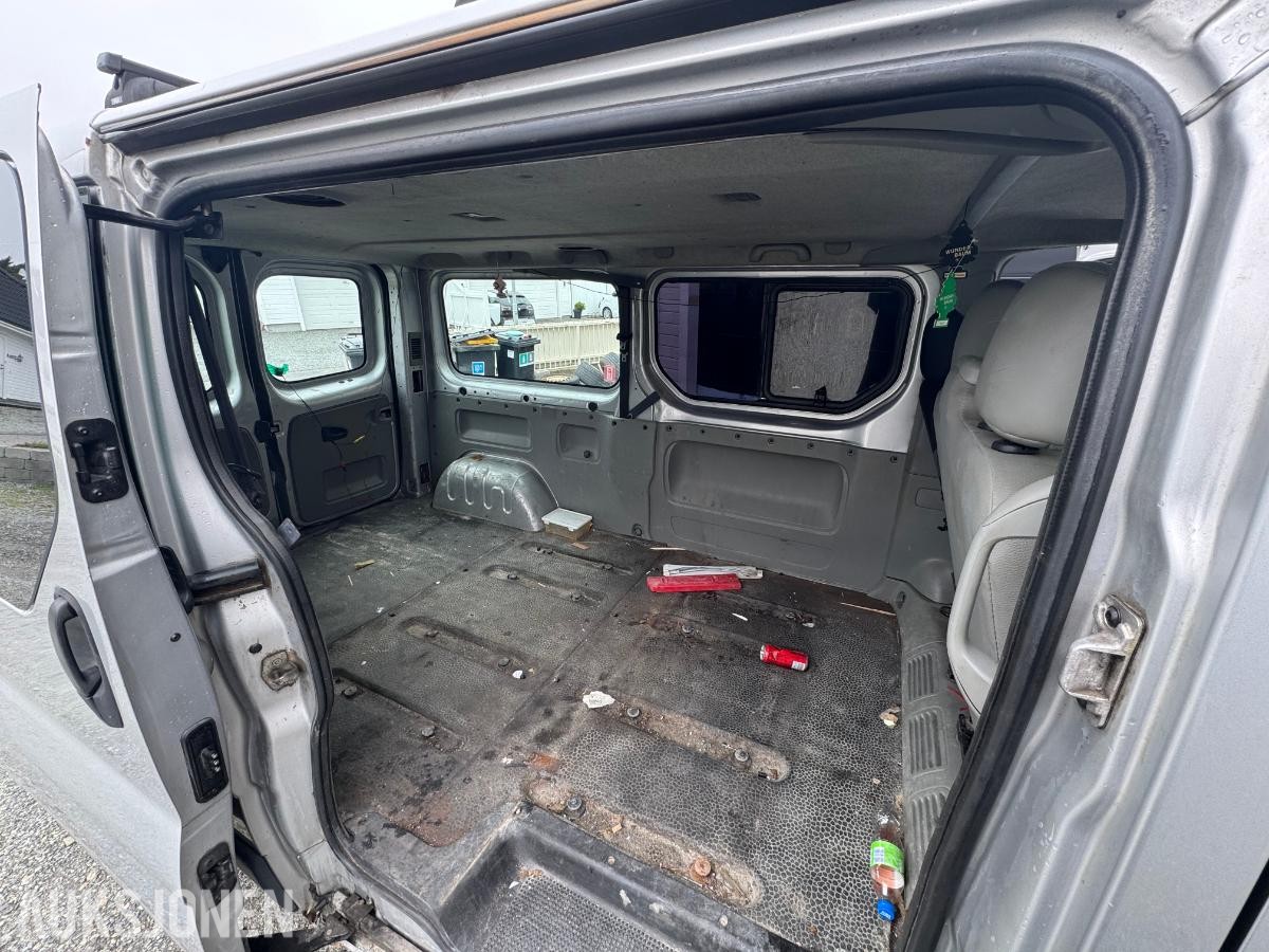 2004 Opel Vivaro 1.9 CDTI 2700, 6-seter