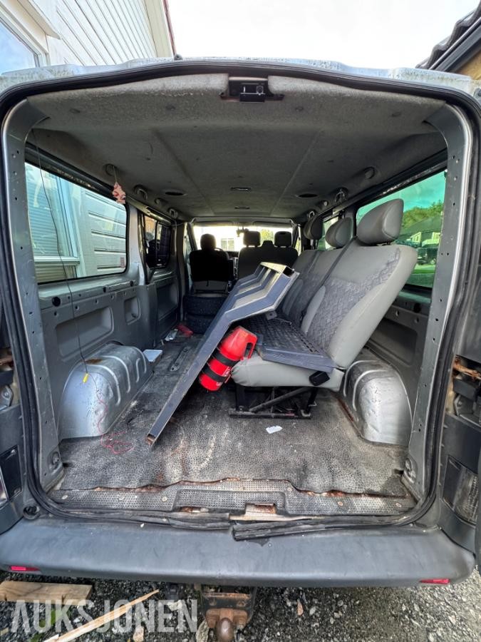 2004 Opel Vivaro 1.9 CDTI 2700, 6-seter