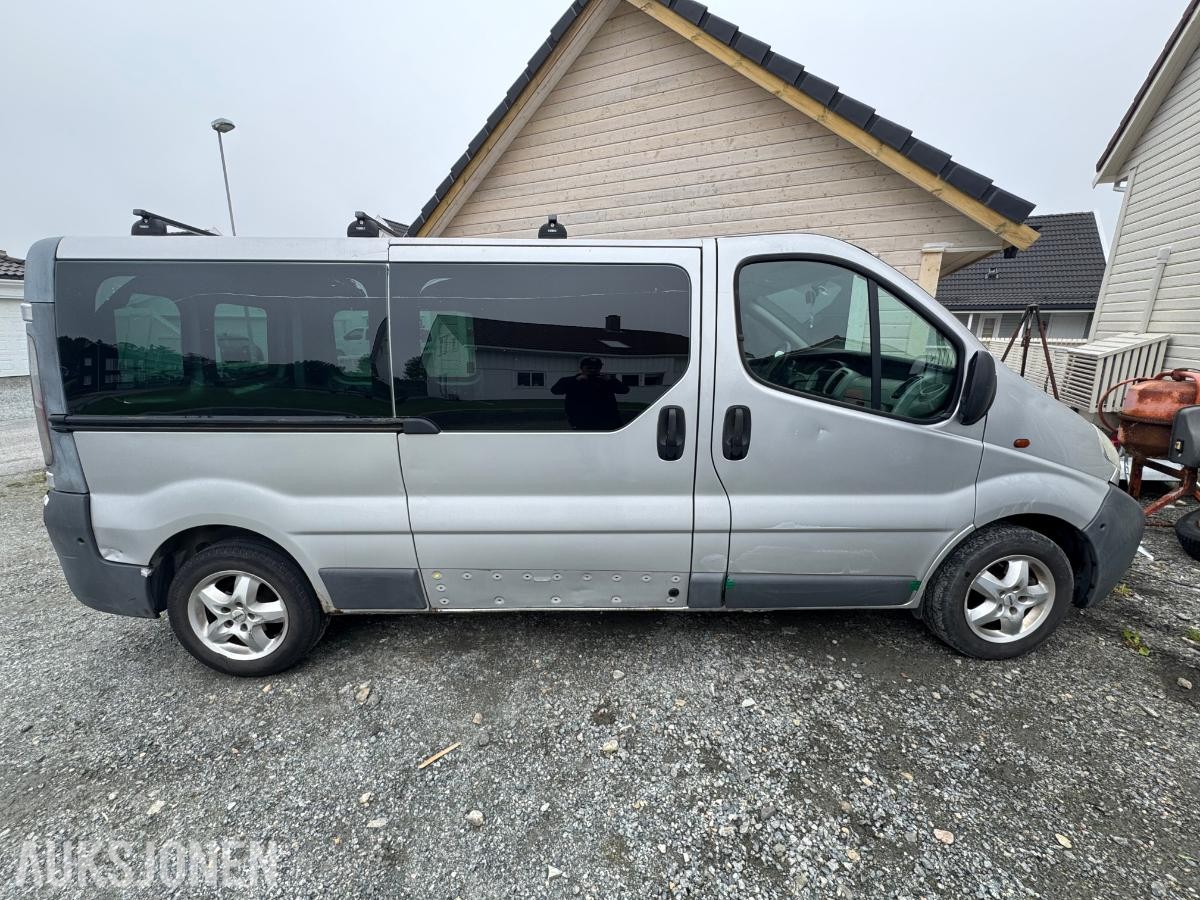 2004 Opel Vivaro 1.9 CDTI 2700, 6-seter
