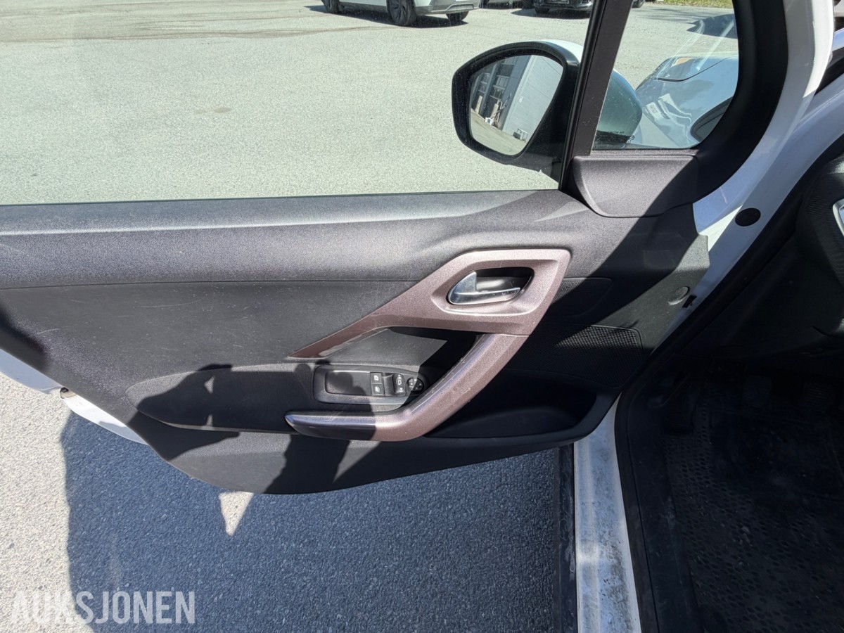 2014 Peugeot 2008 1.2-82 / Servicehistorikk / 8xalu