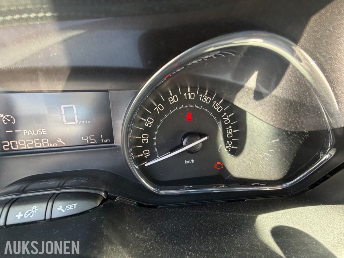 2014 Peugeot 2008 1.2-82 / Servicehistorikk / 8xalu