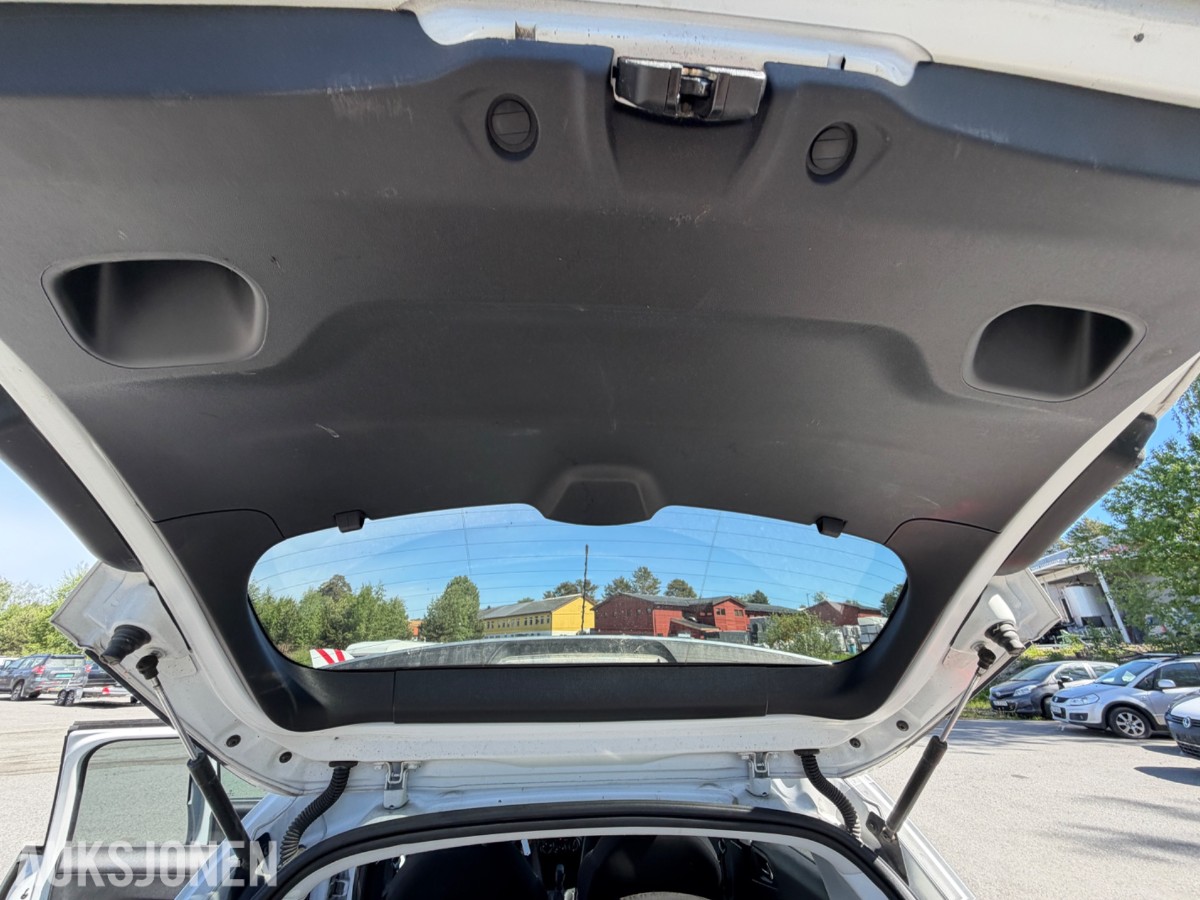 2014 Peugeot 2008 1.2-82 / Servicehistorikk / 8xalu
