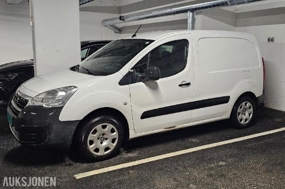 2017 Peugeot Partner 1.6 diesel 99hk cruisekontroll hengerfeste eu ok til 05.2027