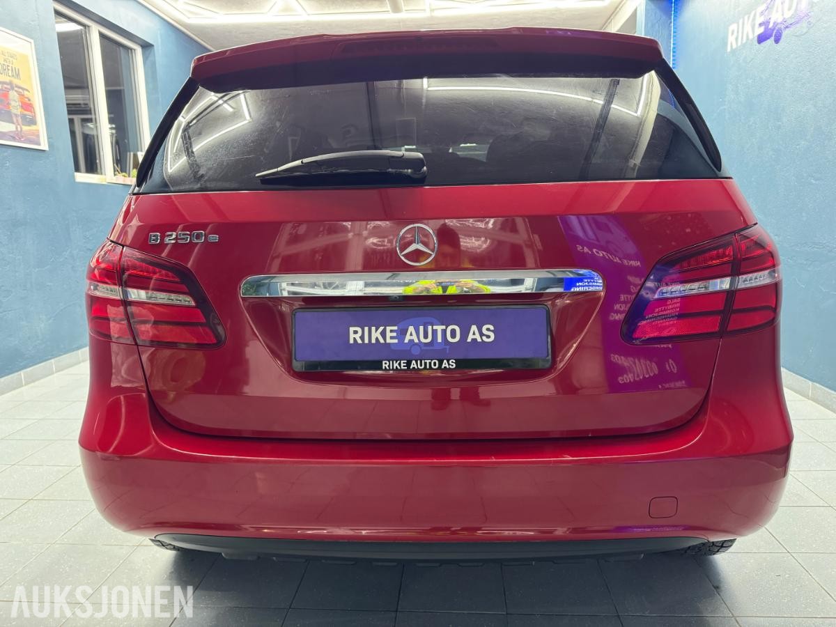 2017 Mercedes-Benz B-Klasse 250 E 180hk Automat Bi Xenon Ryggekamera DAB