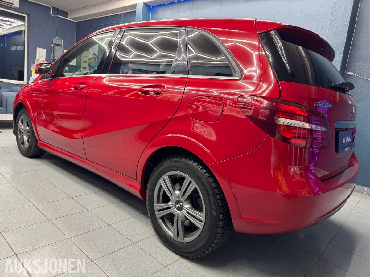 2017 Mercedes-Benz B-Klasse 250 E 180hk Automat Bi Xenon Ryggekamera DAB