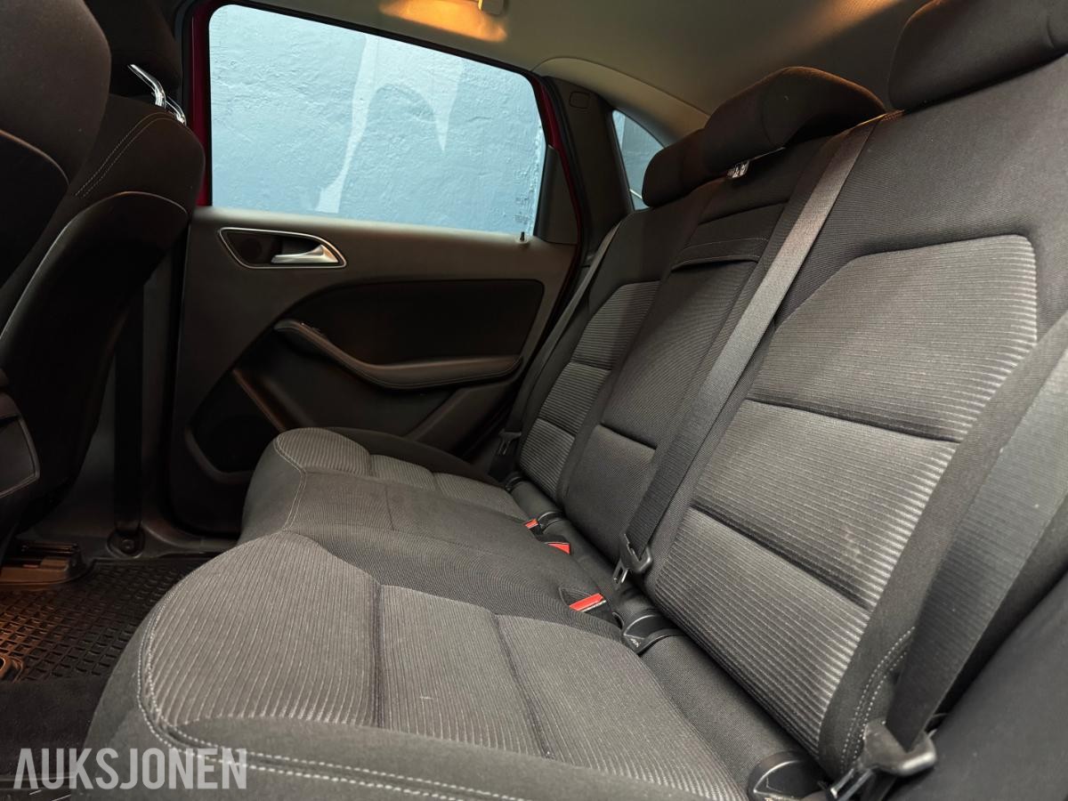 2017 Mercedes-Benz B-Klasse 250 E 180hk Automat Bi Xenon Ryggekamera DAB