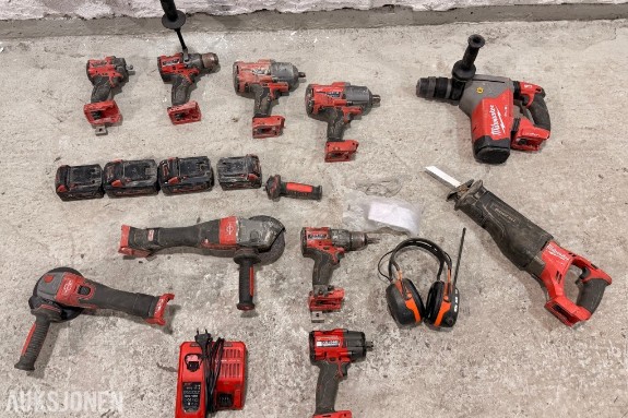 Milwaukee M18 FUEL verktøypakke - One-Key, 5 batterier, lader og tilbehør