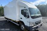 2010 Mitsubishi Fuso skapbil med løftelem og sidedør
