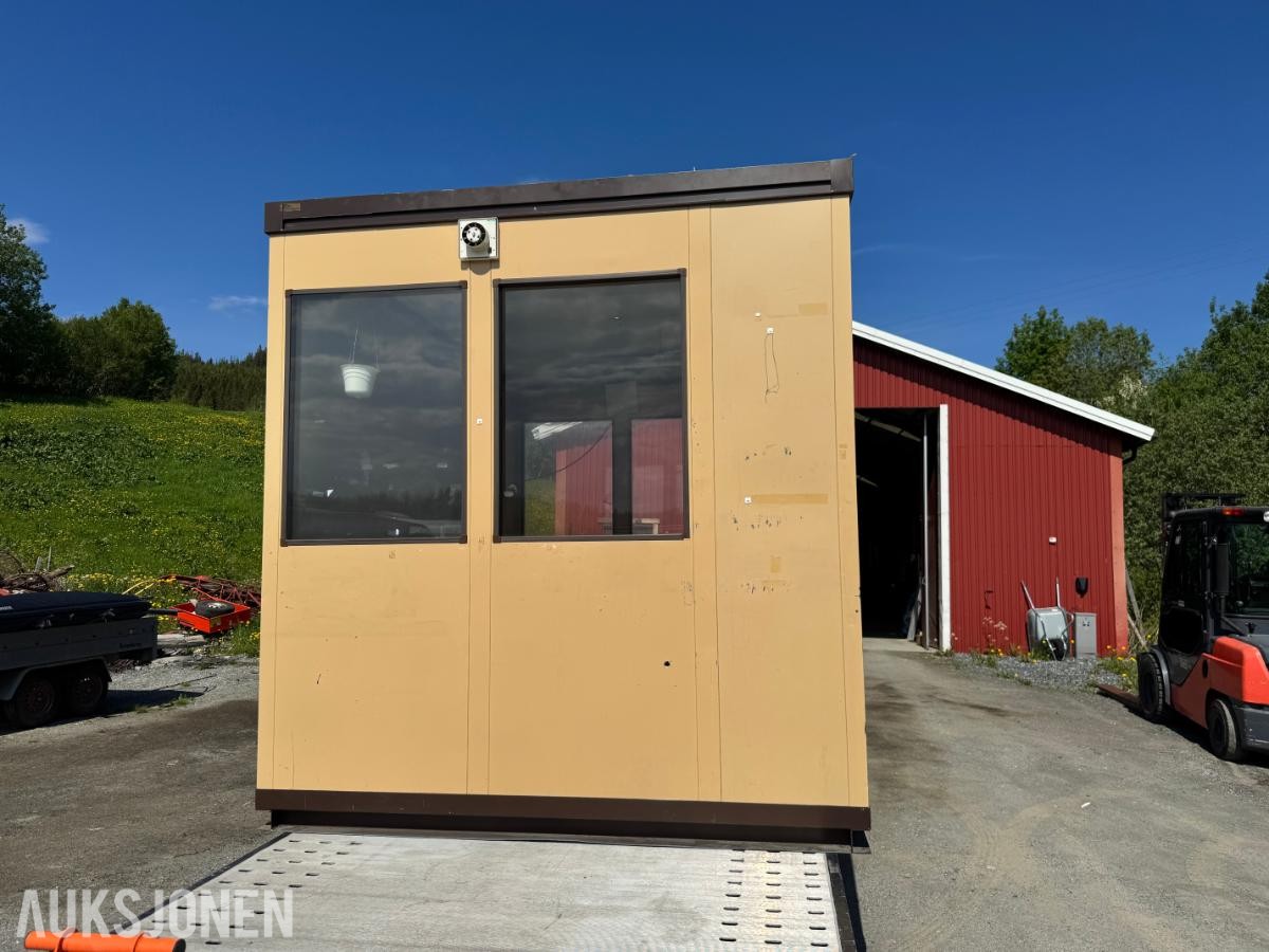 Isolert Kontorbrakke - ingen minstepris