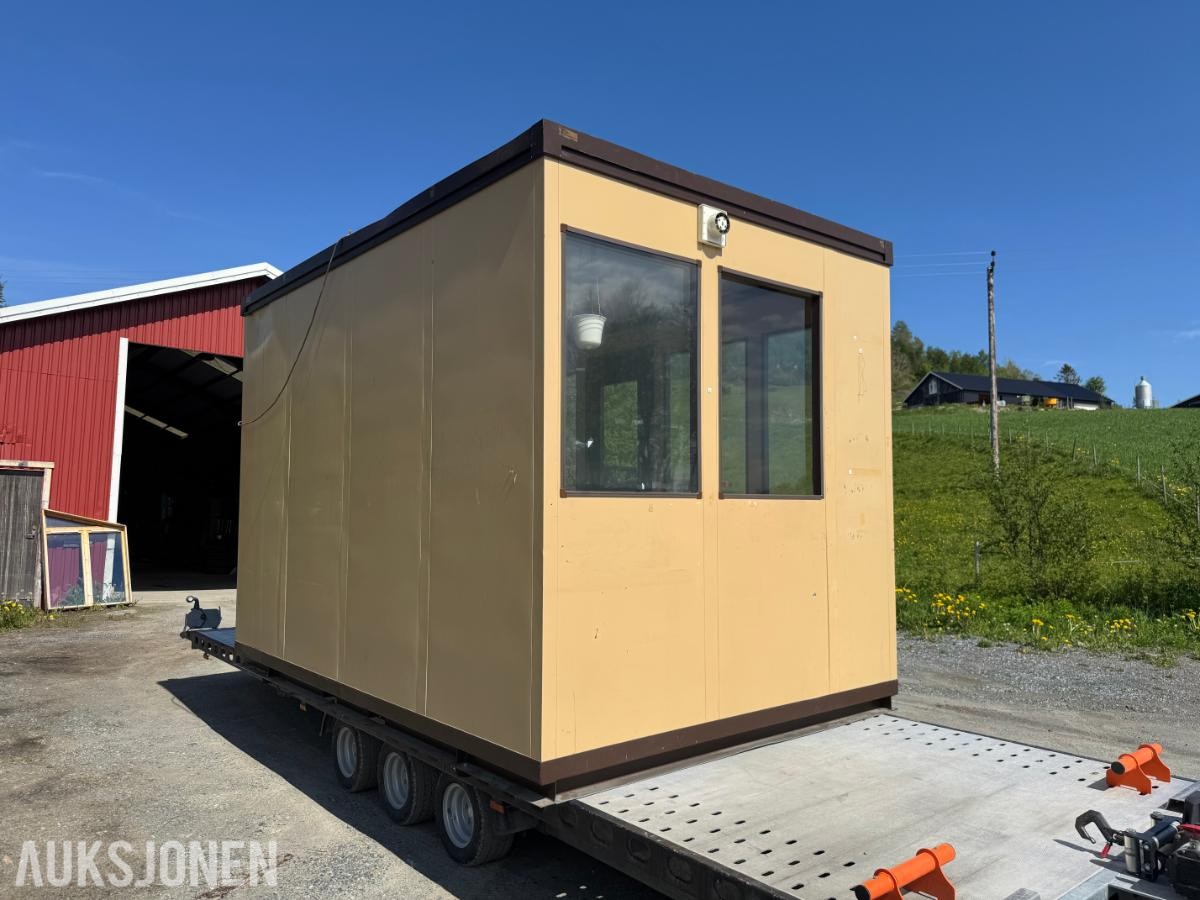 Isolert Kontorbrakke - ingen minstepris