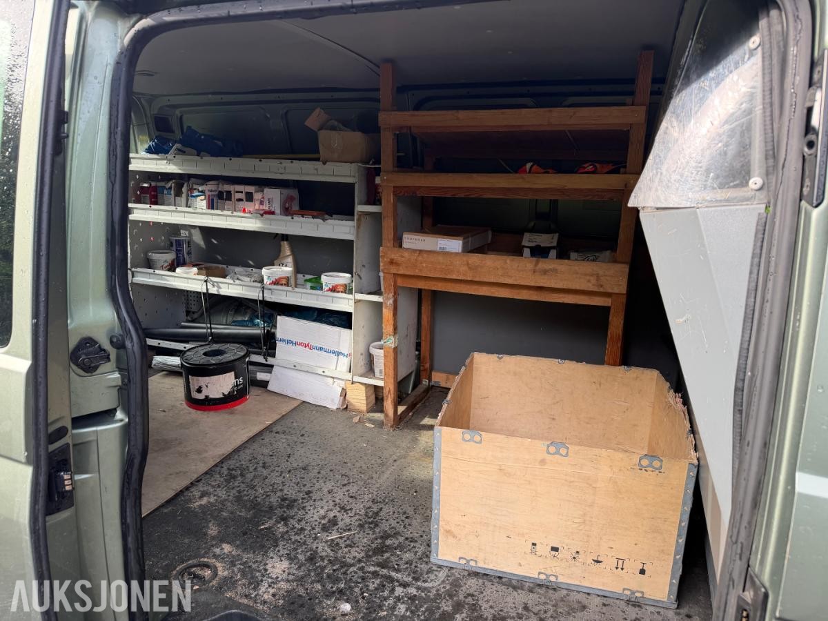 2011 Volkswagen Transporter 2.0-140 D 4MOTION, 296000km
