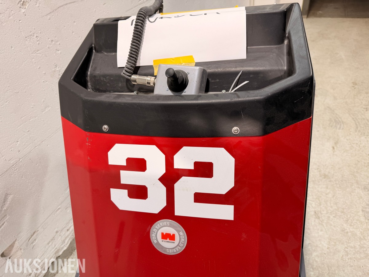 2022 Scanmaskin WS32 RC betongslipemaskin med Zyklon JetPuls V8 industristøvsuger