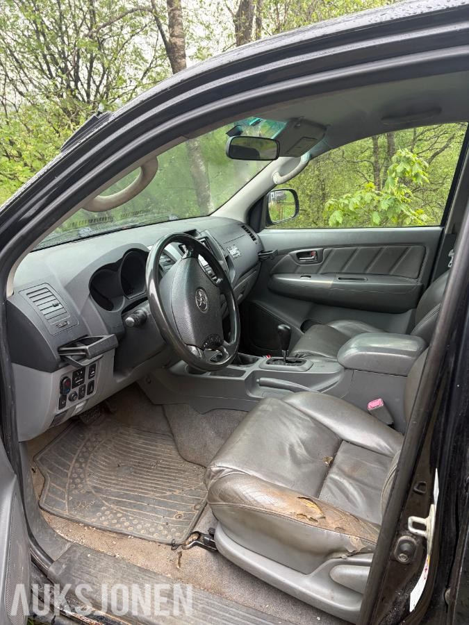 2010 Toyota HiLux 3.0 Diesel 4WD, Automat, Cruisekontroll, Hengerfeste, Reparasjonsobjekt