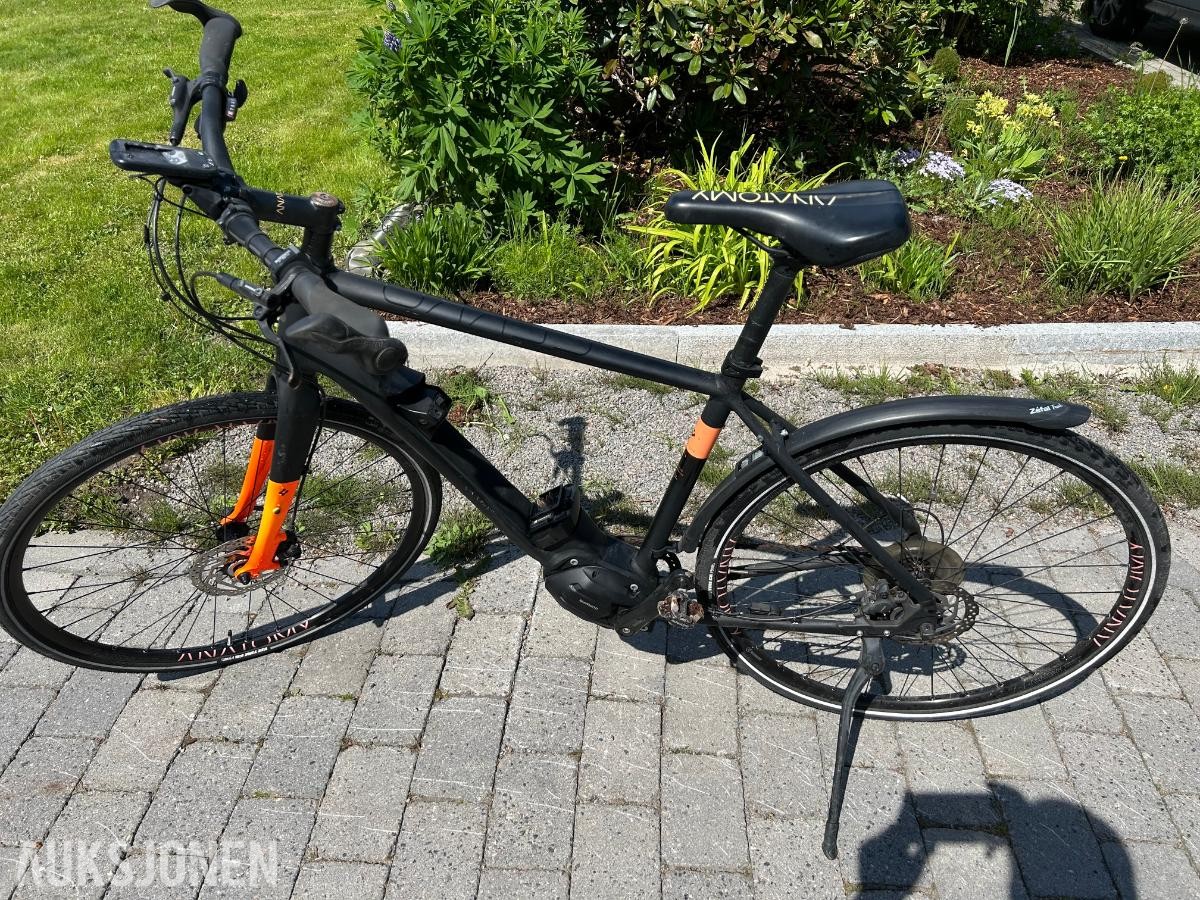 Parti med El sykkel og vanlig sykkel