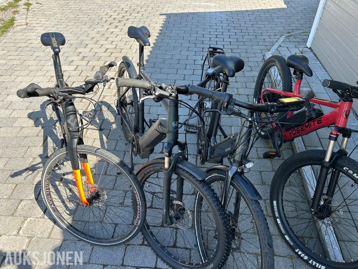 Parti med El sykkel og vanlig sykkel