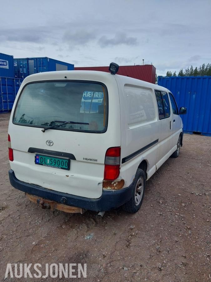 2007 Toyota HiAce 117 D 4WD