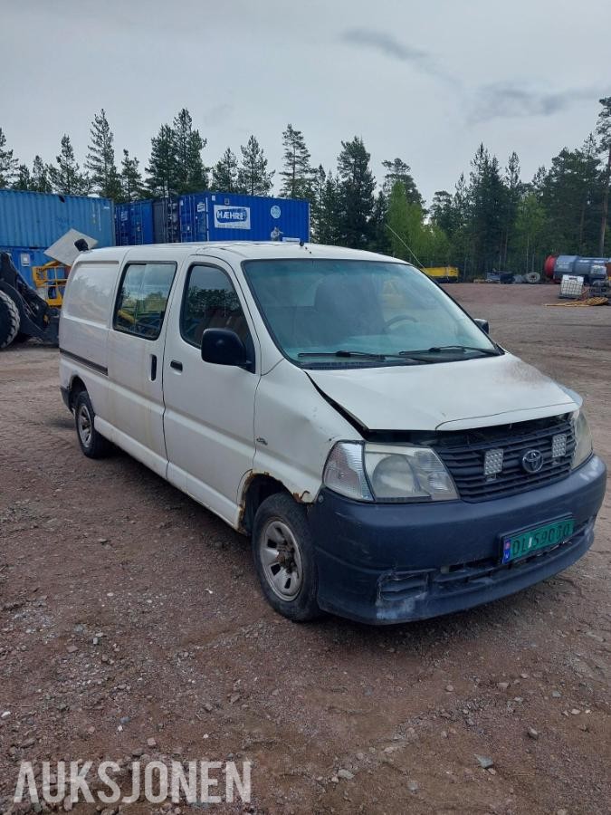 2007 Toyota HiAce 117 D 4WD