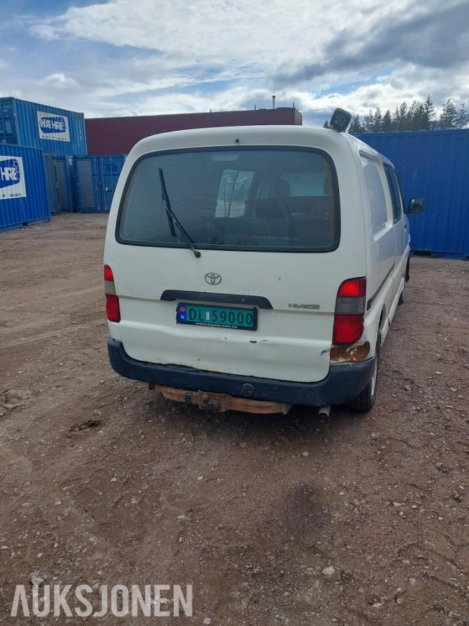 2007 Toyota HiAce 117 D 4WD