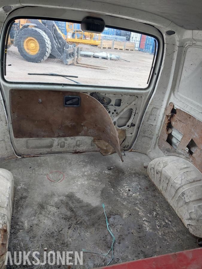 2007 Toyota HiAce 117 D 4WD