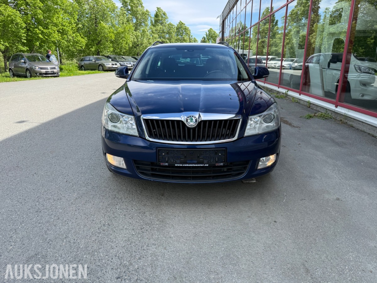 2011 Skoda OCTAVIA - Hengerfeste – Sommer- og vinterhjul – EU-godkjent til 11/2026
