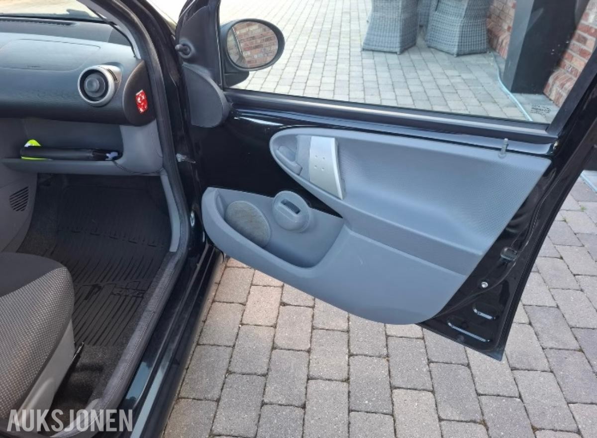 2011 Toyota Aygo 1.0 68hk s+v dekk eu ok 02.2027 176500km