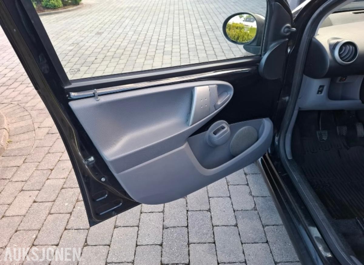 2011 Toyota Aygo 1.0 68hk s+v dekk eu ok 02.2027 176500km
