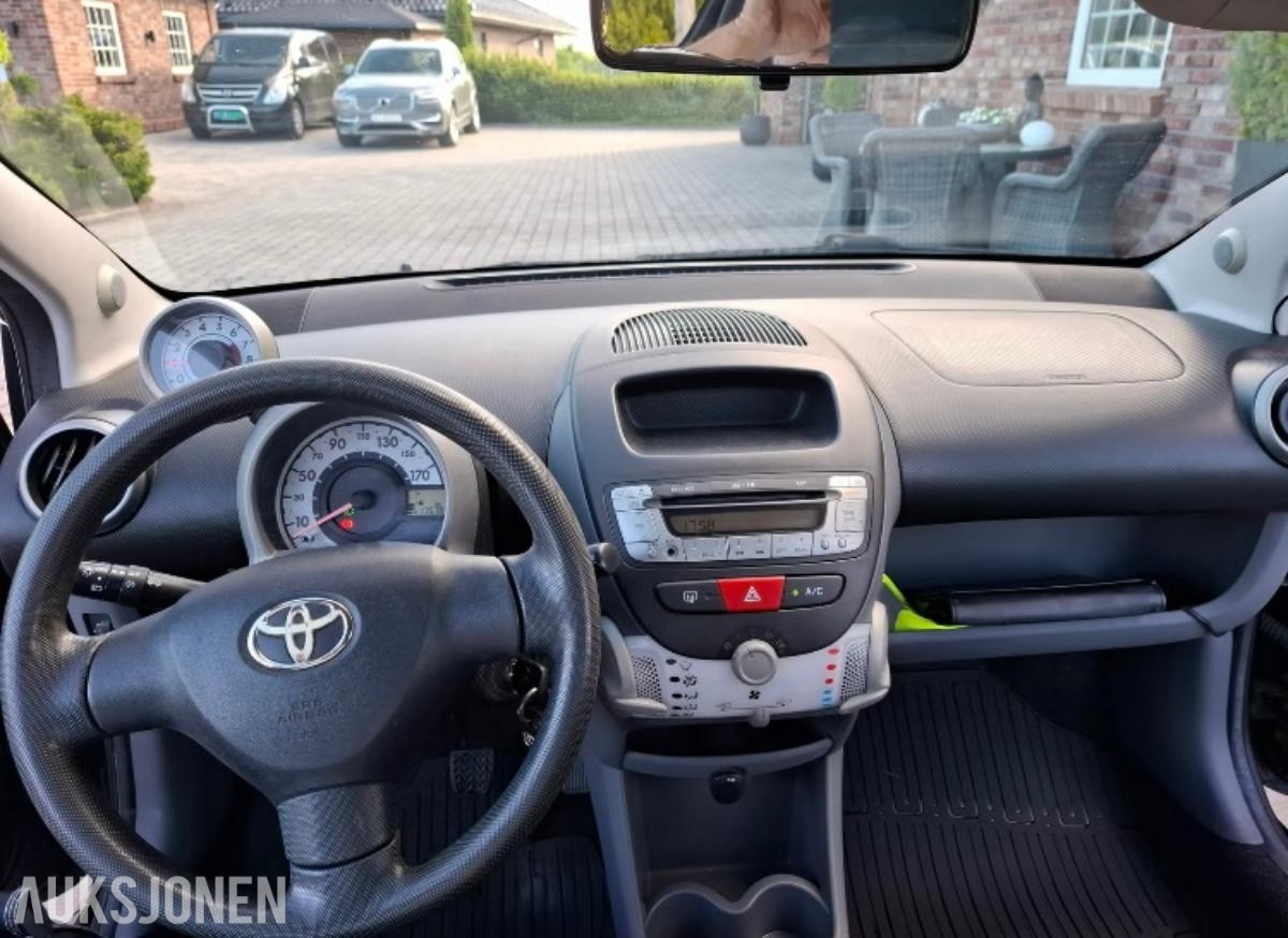 2011 Toyota Aygo 1.0 68hk s+v dekk eu ok 02.2027 176500km