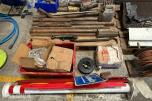 Parti med industriutstyr, festemateriell, CAT-deler og diverse komponenter