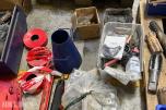 Parti med industriutstyr, festemateriell, CAT-deler og diverse komponenter