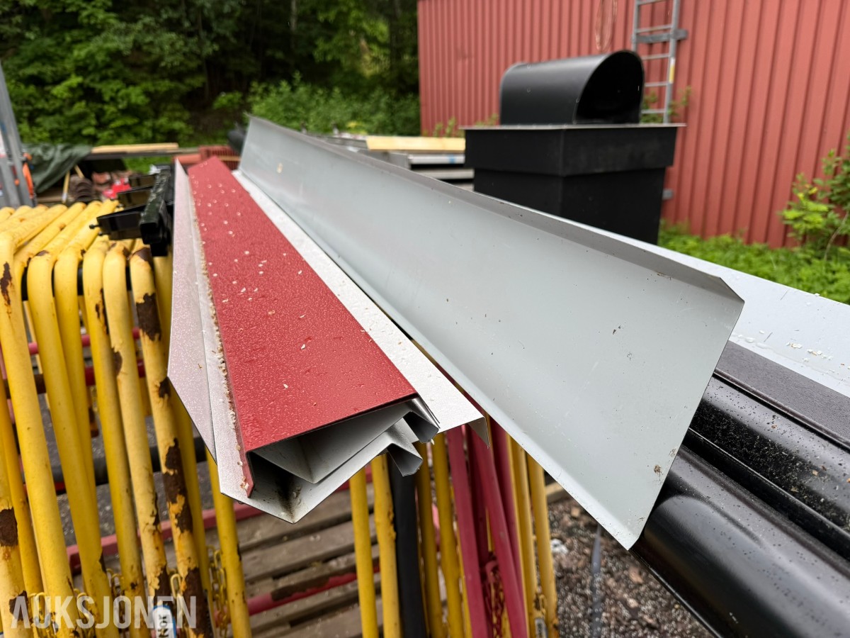 Diverse beslag , rennebeslag og tilbehør + Pipehatt 55x55