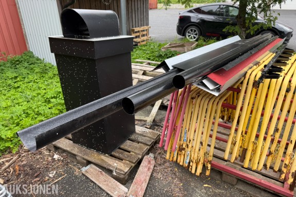 Diverse beslag , rennebeslag og tilbehør + Pipehatt 55x55