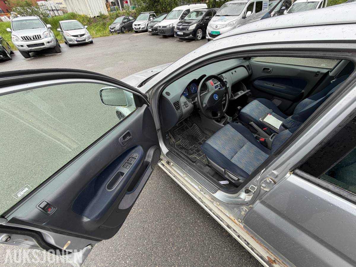 2001 Honda HR-V 1.6-105 4WD / Få eiere / Servicehistorikk / Hengerfeste