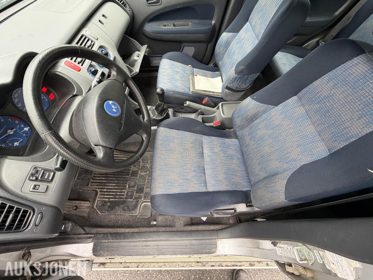 2001 Honda HR-V 1.6-105 4WD / Få eiere / Servicehistorikk / Hengerfeste