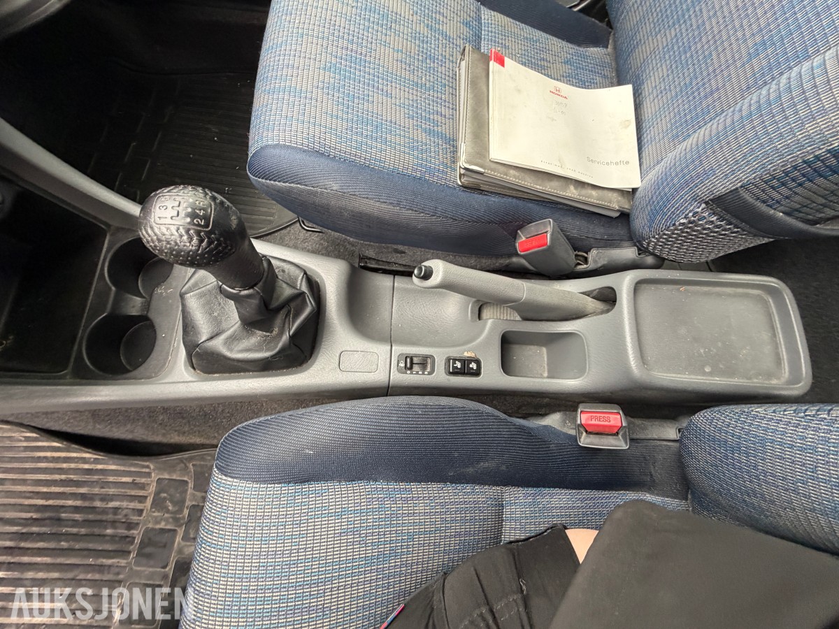 2001 Honda HR-V 1.6-105 4WD / Få eiere / Servicehistorikk / Hengerfeste