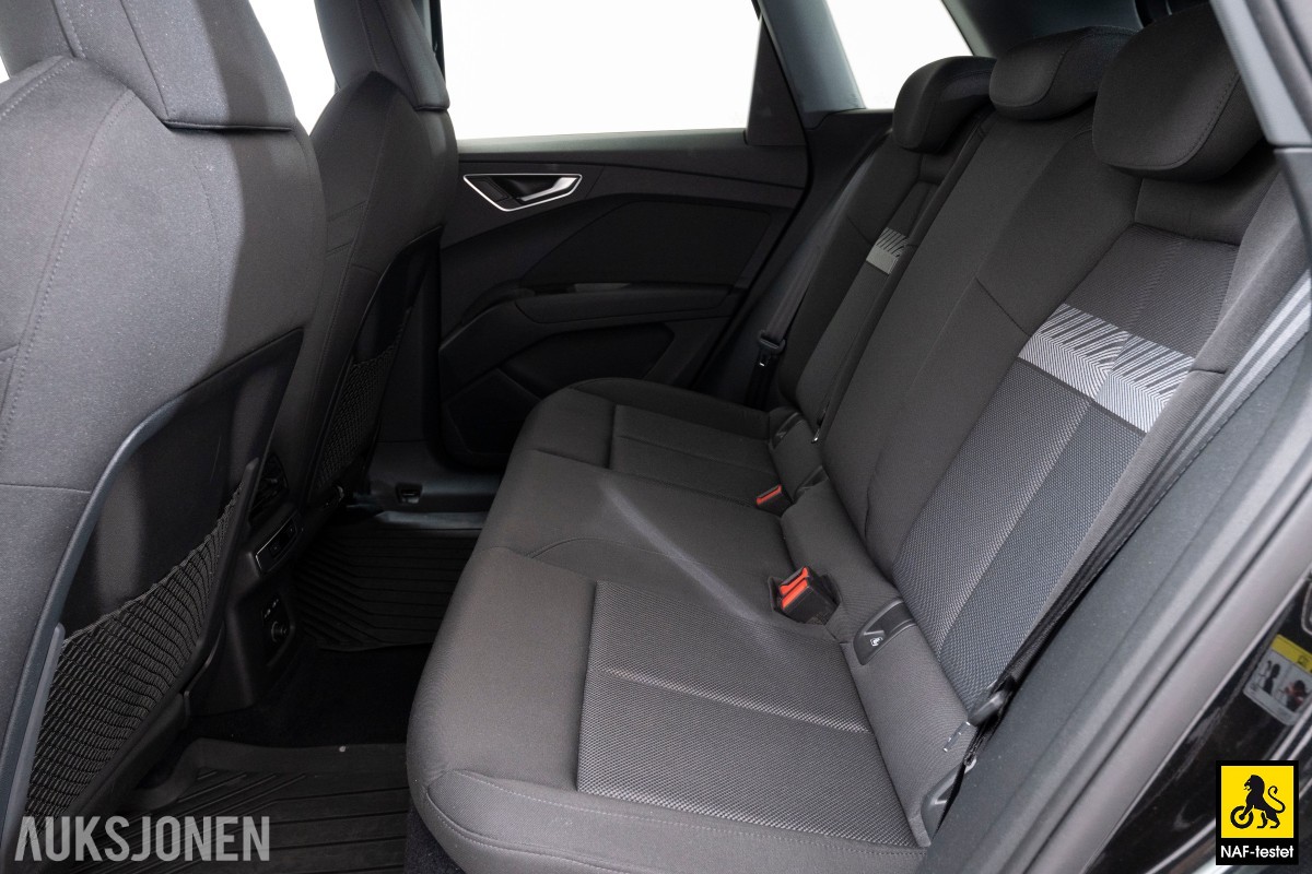 2022 Audi Q4 50 QUATTRO EN EIER HENGERFESTE SPORTSSETER KAMERA