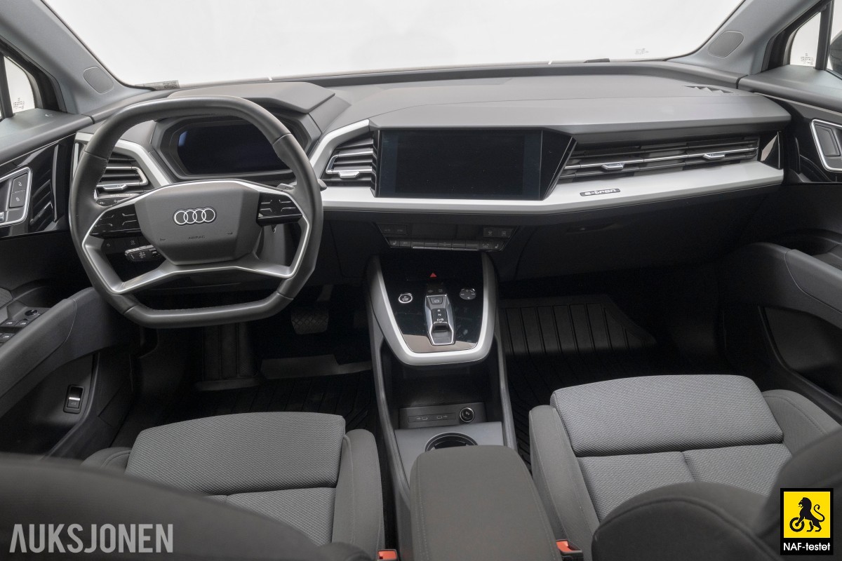 2022 Audi Q4 50 QUATTRO EN EIER HENGERFESTE SPORTSSETER KAMERA