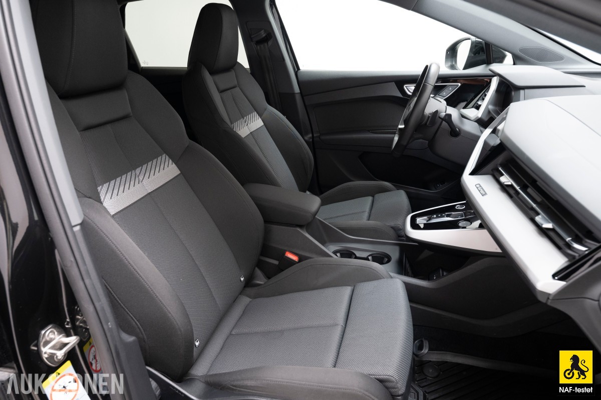 2022 Audi Q4 50 QUATTRO EN EIER HENGERFESTE SPORTSSETER KAMERA