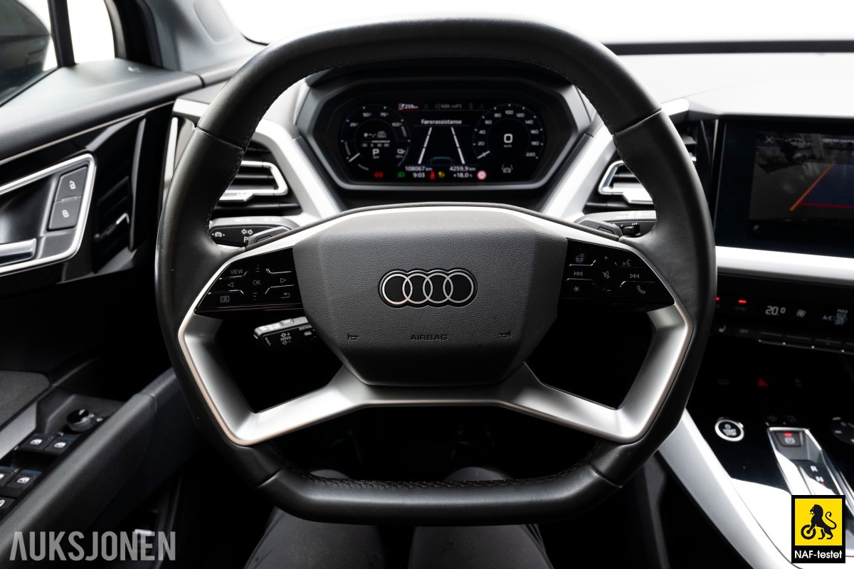 2022 Audi Q4 50 QUATTRO EN EIER HENGERFESTE SPORTSSETER KAMERA