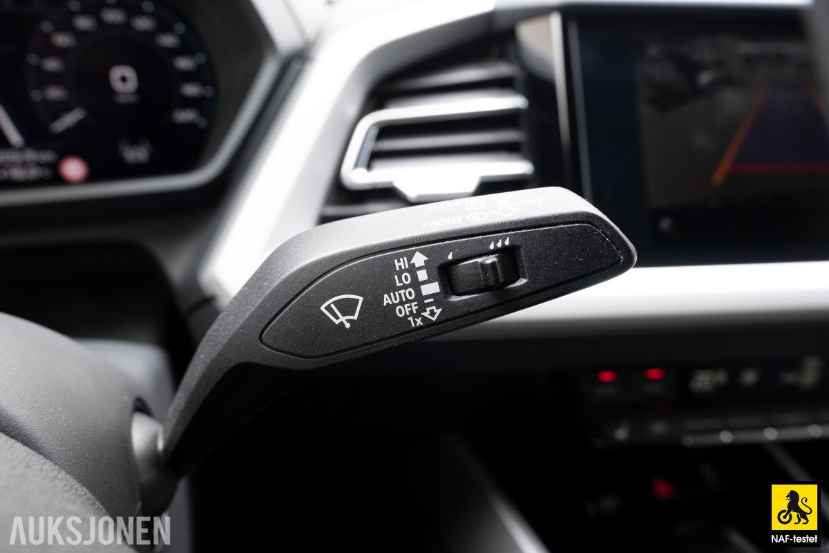 2022 Audi Q4 50 QUATTRO EN EIER HENGERFESTE SPORTSSETER KAMERA