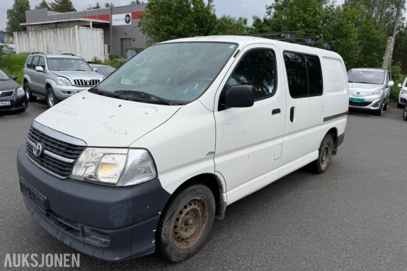 2011 Toyota HIACE 2.5-117 D / Sjekk km! / Én-eiers bil / Hengerfeste / S+V hjul 