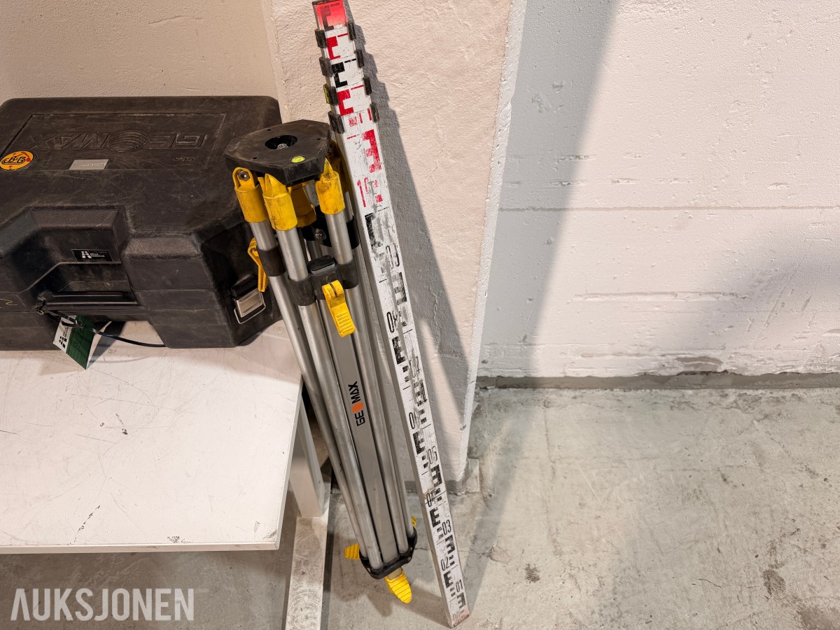 GeoMax Zone60 HG rotasjonslaser med mottaker, stativ og målestang