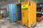 8 fots lagercontainer - låsbar dør og innvendig hylleløsning