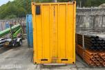 8 fots lagercontainer - låsbar dør og innvendig hylleløsning