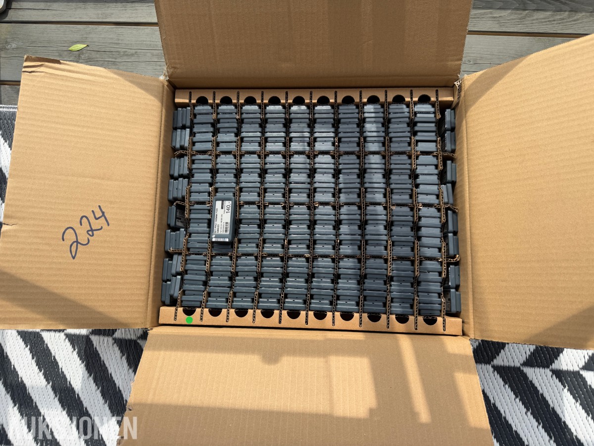 Delfi/Breece Chroma-4 elektroniske hylleetiketter med tilbehør
