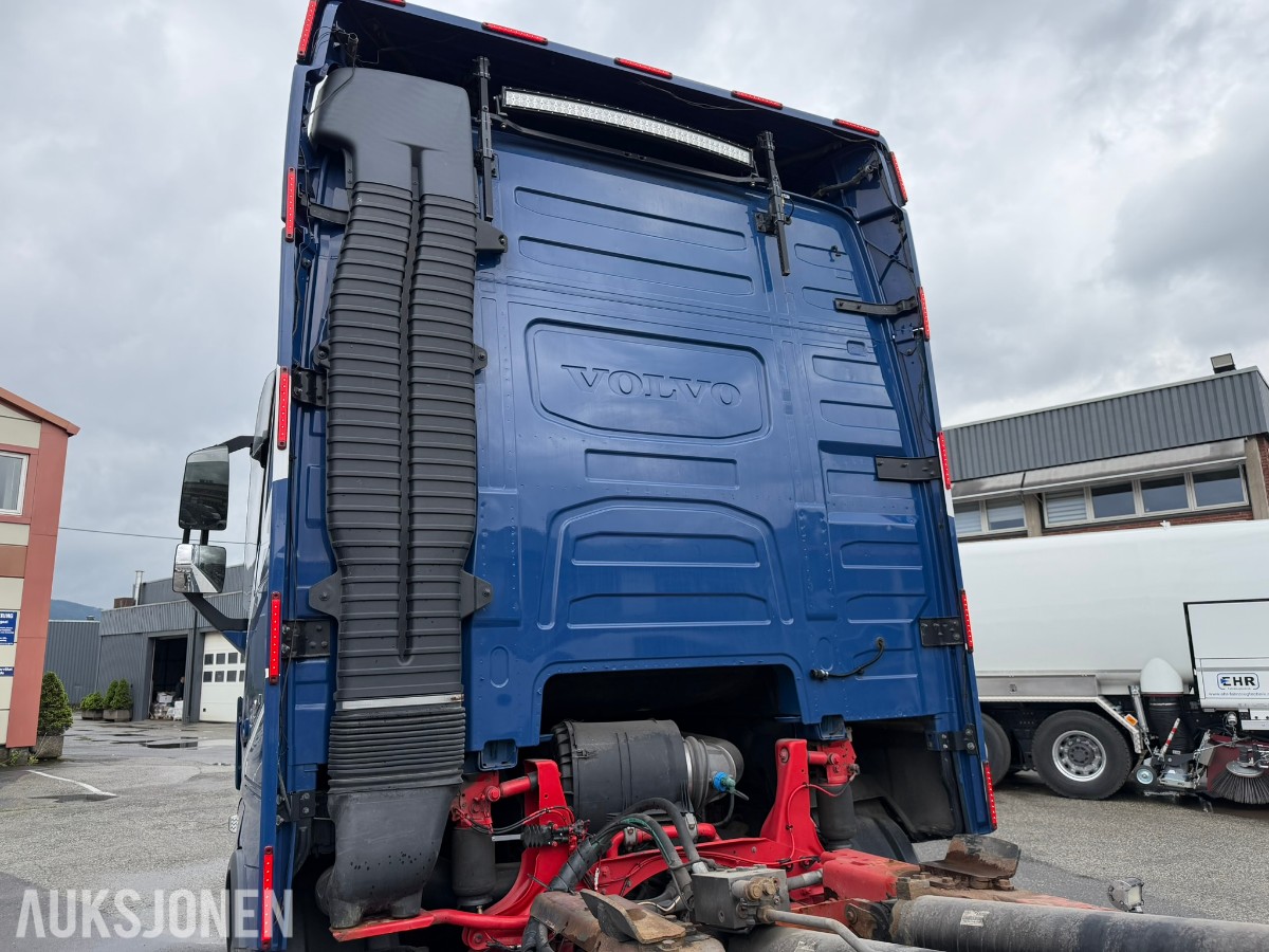 2017 Volvo FH540 krokbil med multilift krok / EU-godkjent