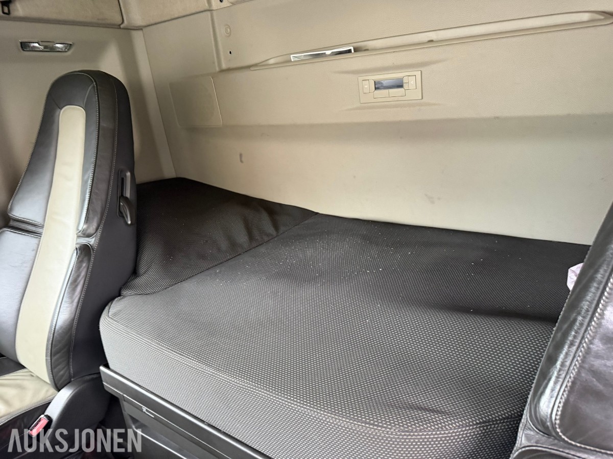 2017 Volvo FH540 krokbil med multilift krok / EU-godkjent